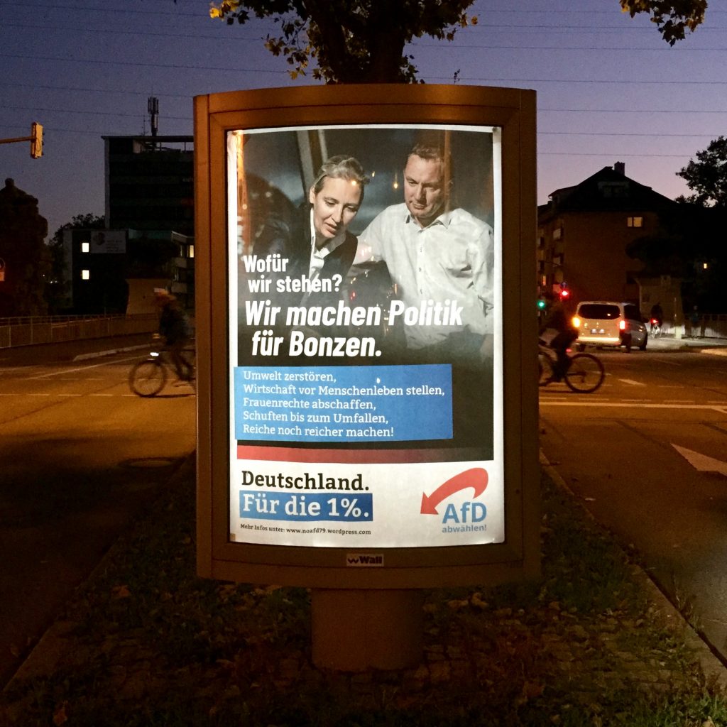 Adbusting-Aktion in Freiburg